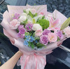 【满心欢喜】5朵香水百合➕6朵紫色玫瑰➕5朵粉玫瑰➕2朵粉色康乃馨➕1支绿毛球➕1支蓝星花➕裙边洋桔梗➕新鲜配叶，混搭时尚花束 商品缩略图0