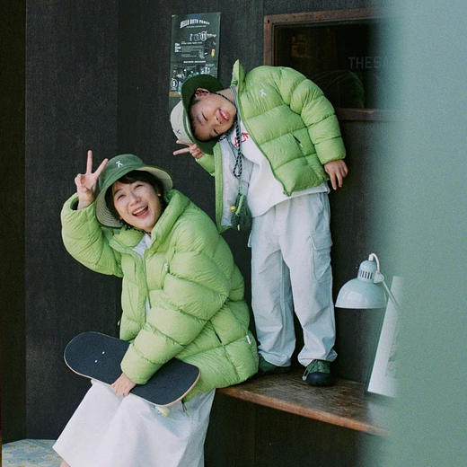 【品牌直发-成人秒杀】ACMEITEM爱棵米-亲子三防立领羽绒服GAE3110054I 商品图3