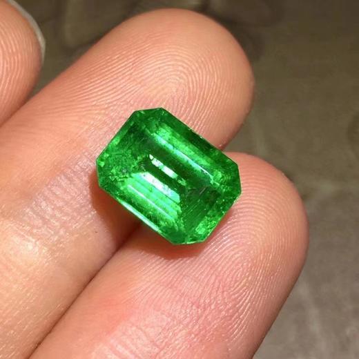 3.39ct 祖母绿裸石 商品图0