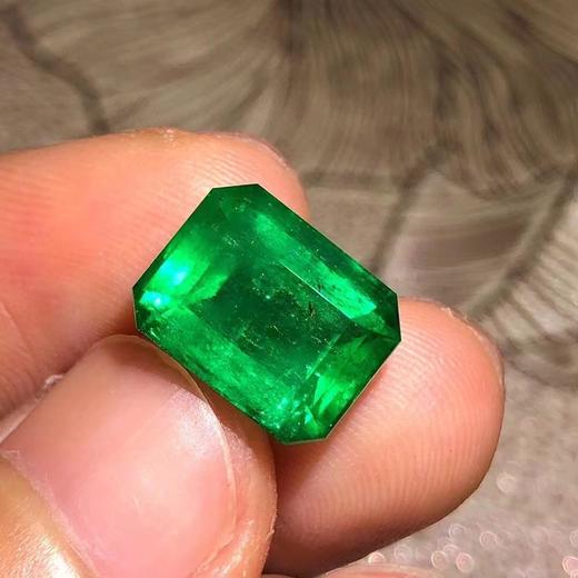 6.19ct 祖母绿裸石 商品图3