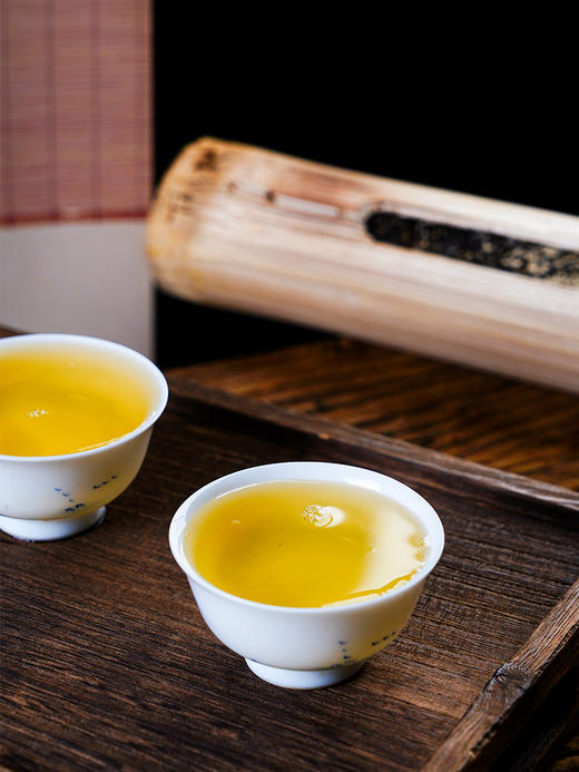 【班章竹筒茶】2017年勐海班章五寨茶区拼配岩老亲制竹筒茶普洱茶生茶300克茶叶 商品图3