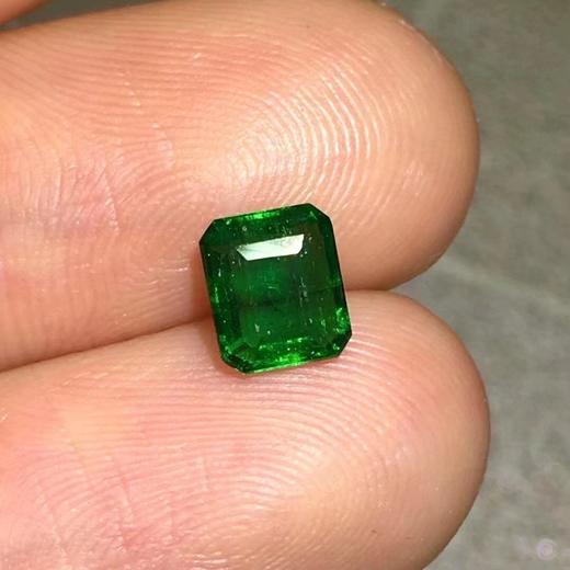 0.8ct 祖母绿裸石 商品图0