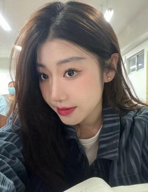 雅诗兰D老包装浓密纤长睫毛膏9ml 商品图8