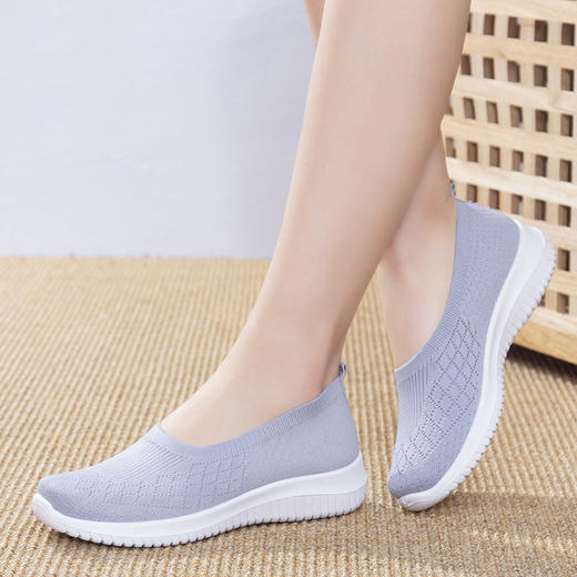 鞋子女2024春季一脚蹬女式布鞋软底透气中老年健步鞋大码女鞋 商品图2