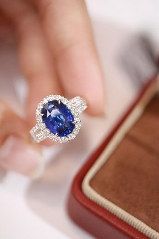 3.65ct 蓝宝石戒指 商品图5