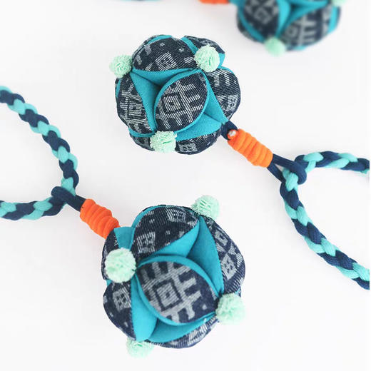 壮锦系列|手工绣球挂饰 商品图4