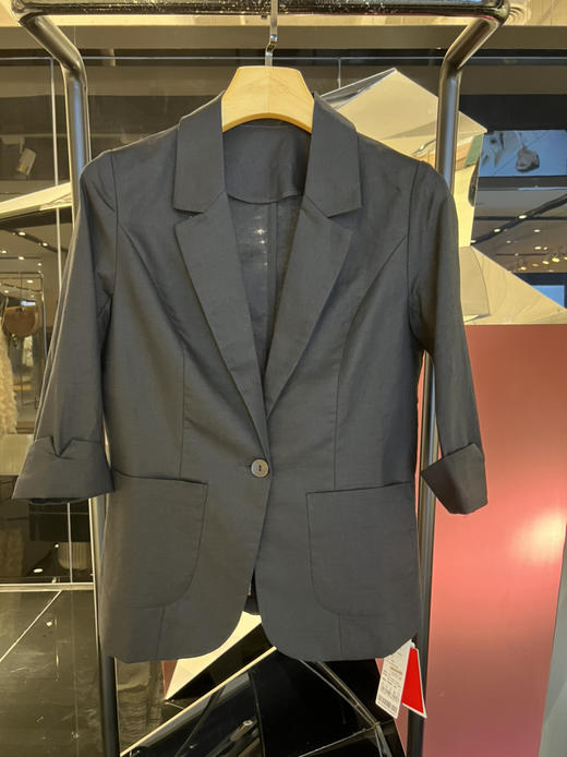 女士亚麻七分袖西装 商品图1