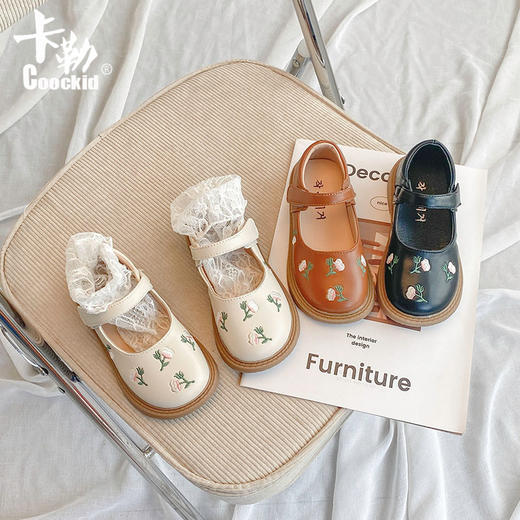 【精致花朵设计，国风舞蹈鞋的造型十分优美】卡勒新款女童公主小皮鞋 2024秋季花朵国风舞蹈鞋 中大童女孩子单鞋-QQ 商品图0