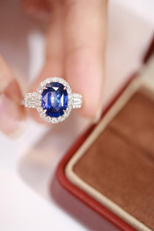 3.65ct 蓝宝石戒指 商品图4