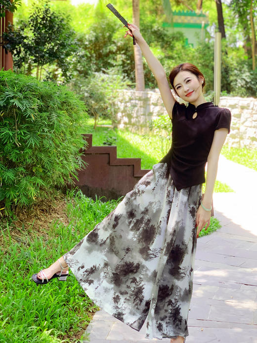 【百图lulu定制】【东风破T恤】 古典 水滴扣  不对称 下摆  收腰古风T恤 商品图8