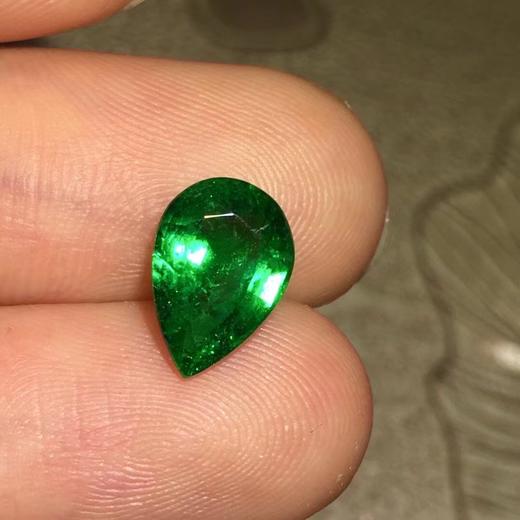 1.9ct 祖母绿裸石 商品图2