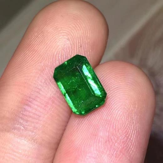 1.66ct 祖母绿裸石 商品图1