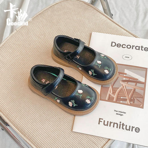 【精致花朵设计，国风舞蹈鞋的造型十分优美】卡勒新款女童公主小皮鞋 2024秋季花朵国风舞蹈鞋 中大童女孩子单鞋-QQ 商品图6