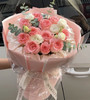 【温馨小时光】11朵黛安娜粉玫瑰➕白色洋桔梗，精美圆形花束 商品缩略图0