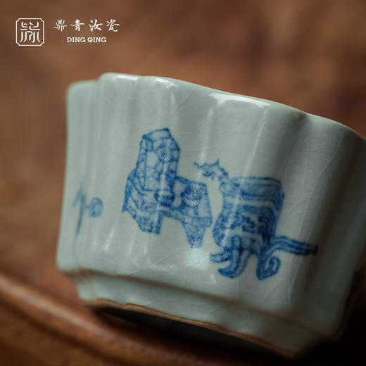 问鼎鼎青青花簪花杯（博古）（缺货） 商品图3