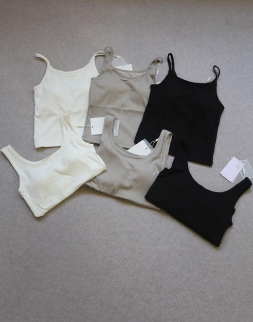 You Need 请拿好 哈！妞子滴 HF 细带&宽带 U型领 内嵌胸垫 小背心 3色入 商品图0