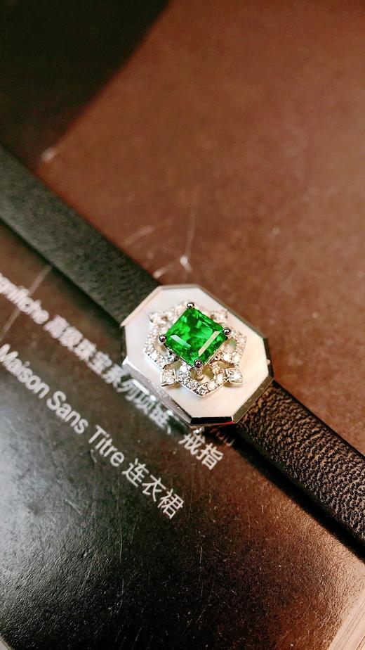 0.35ct 祖母绿手镯吊坠 商品图1