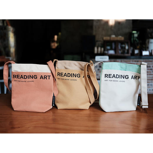 【艺术中的阅读者】撞色斜挎帆布包 商品图7
