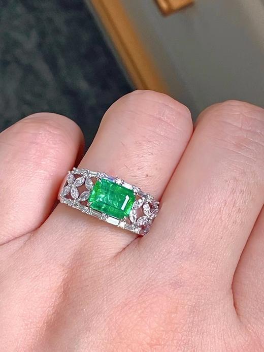 1.63ct 祖母绿戒指 商品图4
