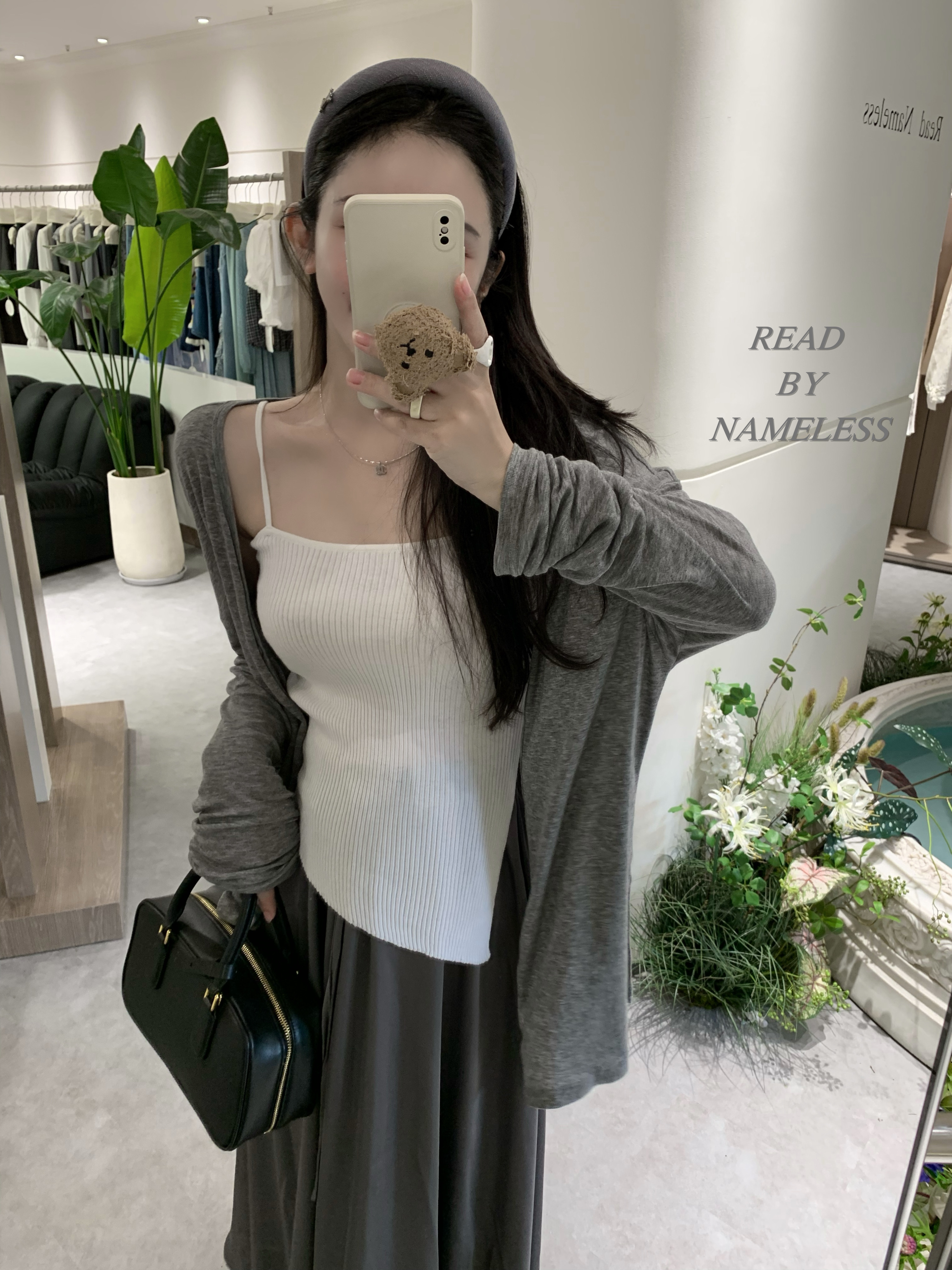 Read Nameless /灰色天丝羊毛超薄开衫+白色斜开衩吊带+灰色缎面松紧腰伞裙