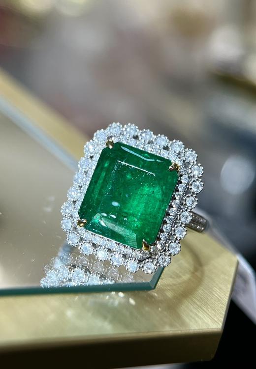 7.56ct 祖母绿戒指 商品图2