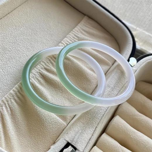 【母亲节礼物】六鑫珠宝 水碧山青玛瑙玉髓手镯 商品图8