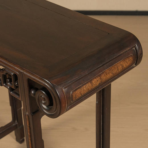 清 红木透雕龙纹书卷式平头案 商品图3