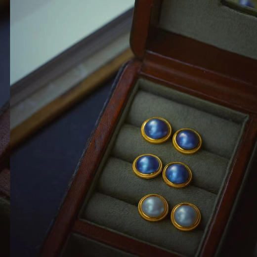 龢盒原创 9k金镶天然海水马贝珠耳钉 商品图0