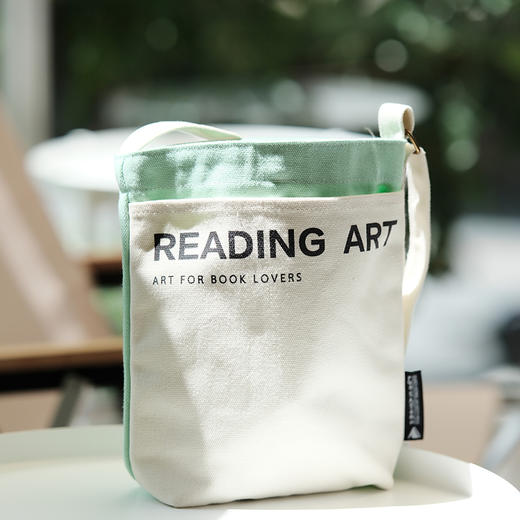 【艺术中的阅读者】撞色斜挎帆布包 商品图3