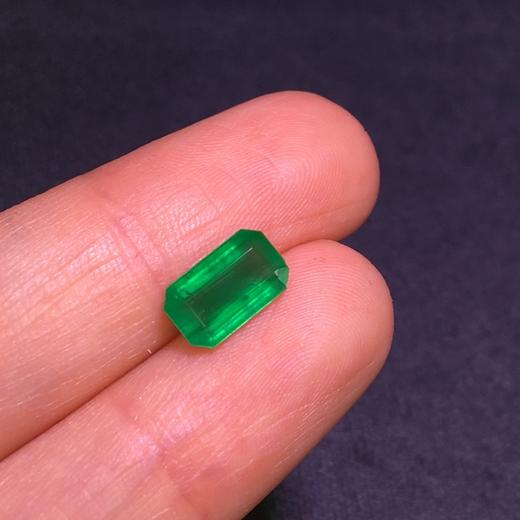 1.7ct 祖母绿裸石 商品图4