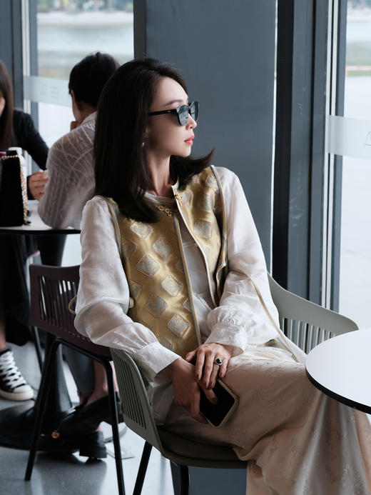 盛唐牡丹 |织金孔雀几何纹重缎宋锦马甲 商品图3