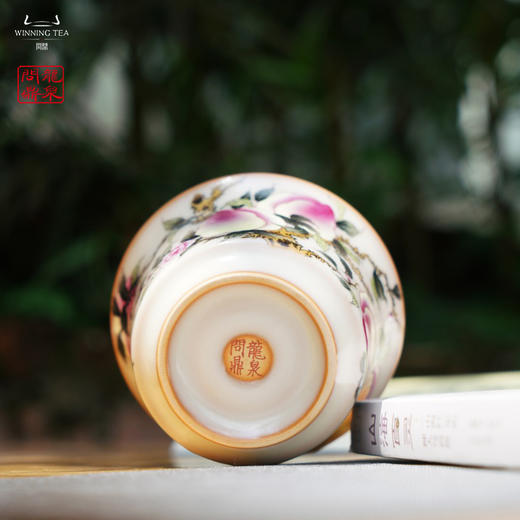 龙泉问鼎彩绘哥窑清函盖碗（九桃） 商品图4