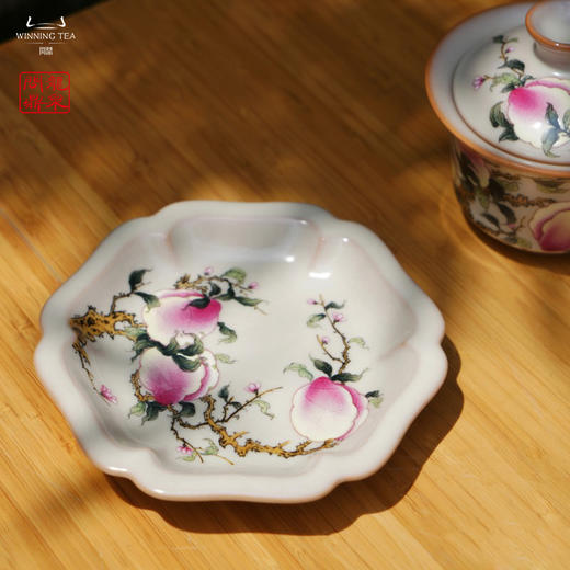 龙泉问鼎彩绘哥窑清函盖碗（九桃） 商品图2