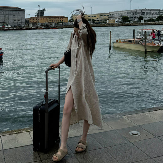 ROMI STUDIO“心绪共鸣”100%雨露麻肌理衬衫领风衣连衣裙 421L3072 商品图3