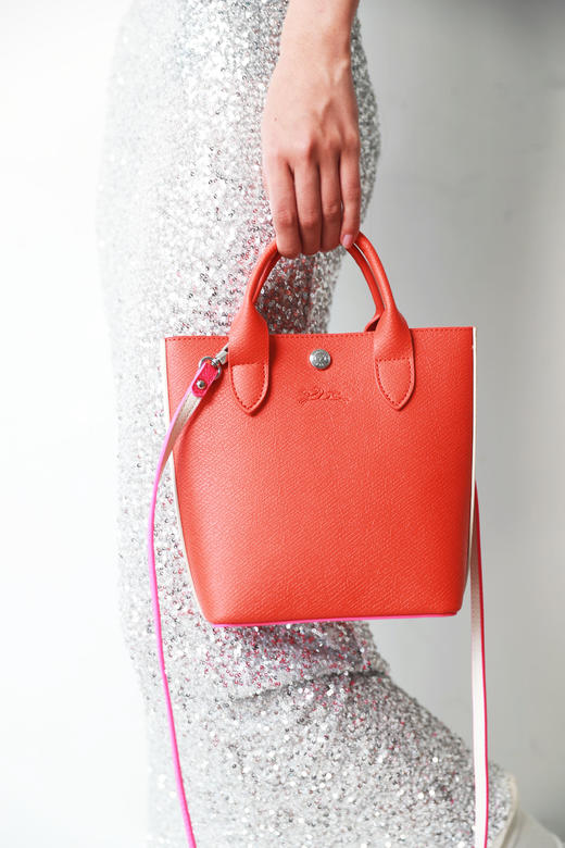 越看越喜欢啊，出口法国！！挺好背的手提斜跨牛皮托特包A072986 商品图0