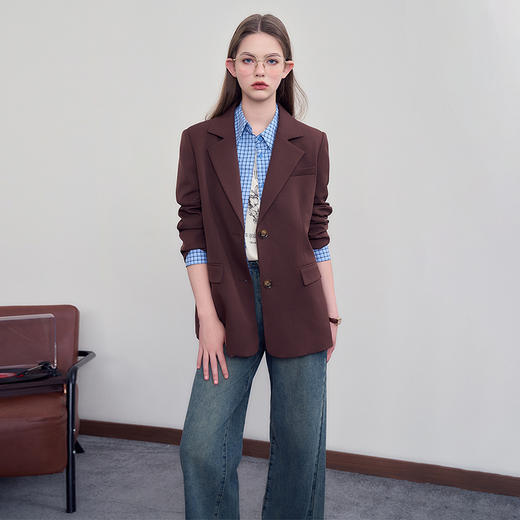西遇咖色西装外套女新款宽松翻领垫肩正装休闲西服D3342232 商品图3