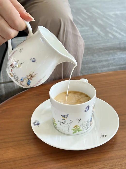 【浪漫英伦下午茶】外网超火的比得兔🐰完整茶具奶杯套组 优雅精致  英国🇬🇧尾单限定，卖完绝版～ 还有0.1元加购甜品叉超值福利,限量300个哦！ 商品图4