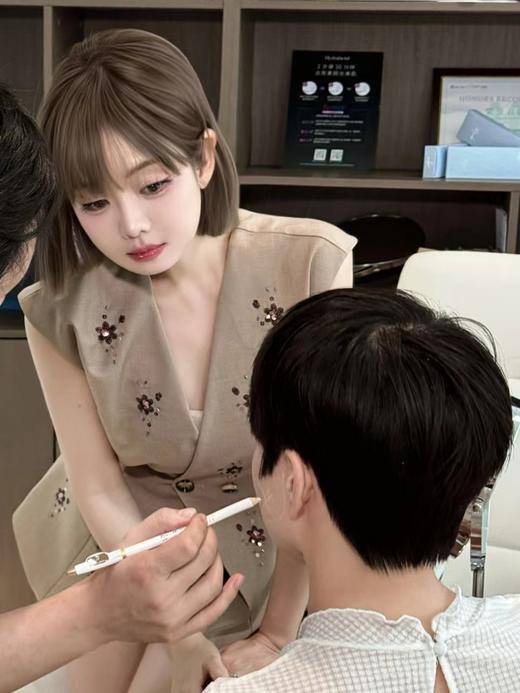 清仓捡漏 LINCHAOZHANG【烟花雏菊】冰摩卡刺绣套装LB240077 背心 LK240216 短裤 商品图0