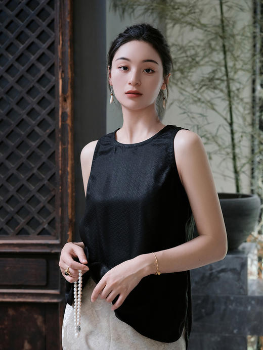 盛唐牡丹 |真丝香云纱人字纹背心 商品图0