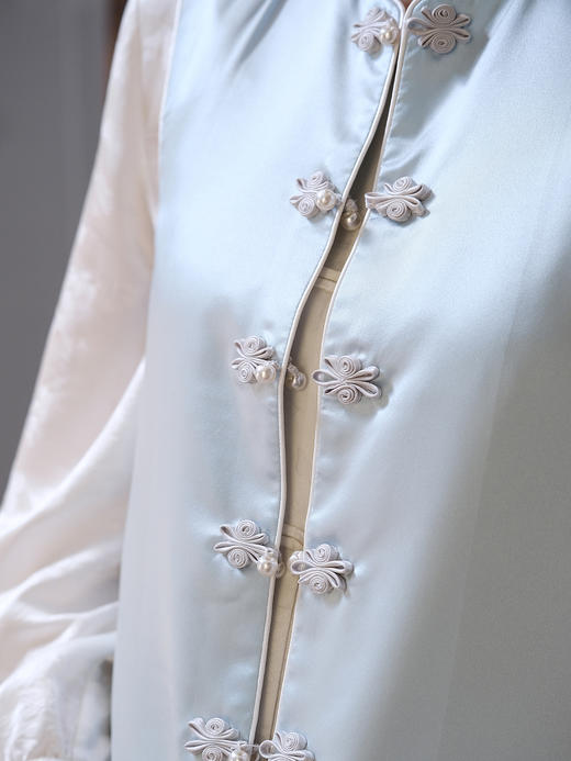 微瑕秒杀 |盛唐牡丹 |兰花纹真丝异色罗对襟马甲[特价品](特殊商品不退不换) 商品图5