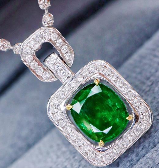 1.4ct 祖母绿吊坠 商品图0