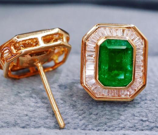 1.75ct 祖母绿耳钉 商品图0