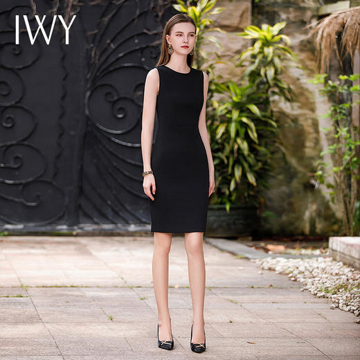 IWY/新款赫本风黑色无袖背心连衣裙内搭西装裙收腰显瘦职业裙Q1045-B 商品图0