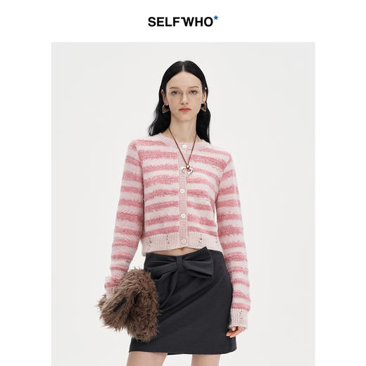 【笑脸衣橱】SELFWHO丝光马海毛混纺粉色条纹毛针织开衫女2024秋新款短款上衣 商品图2