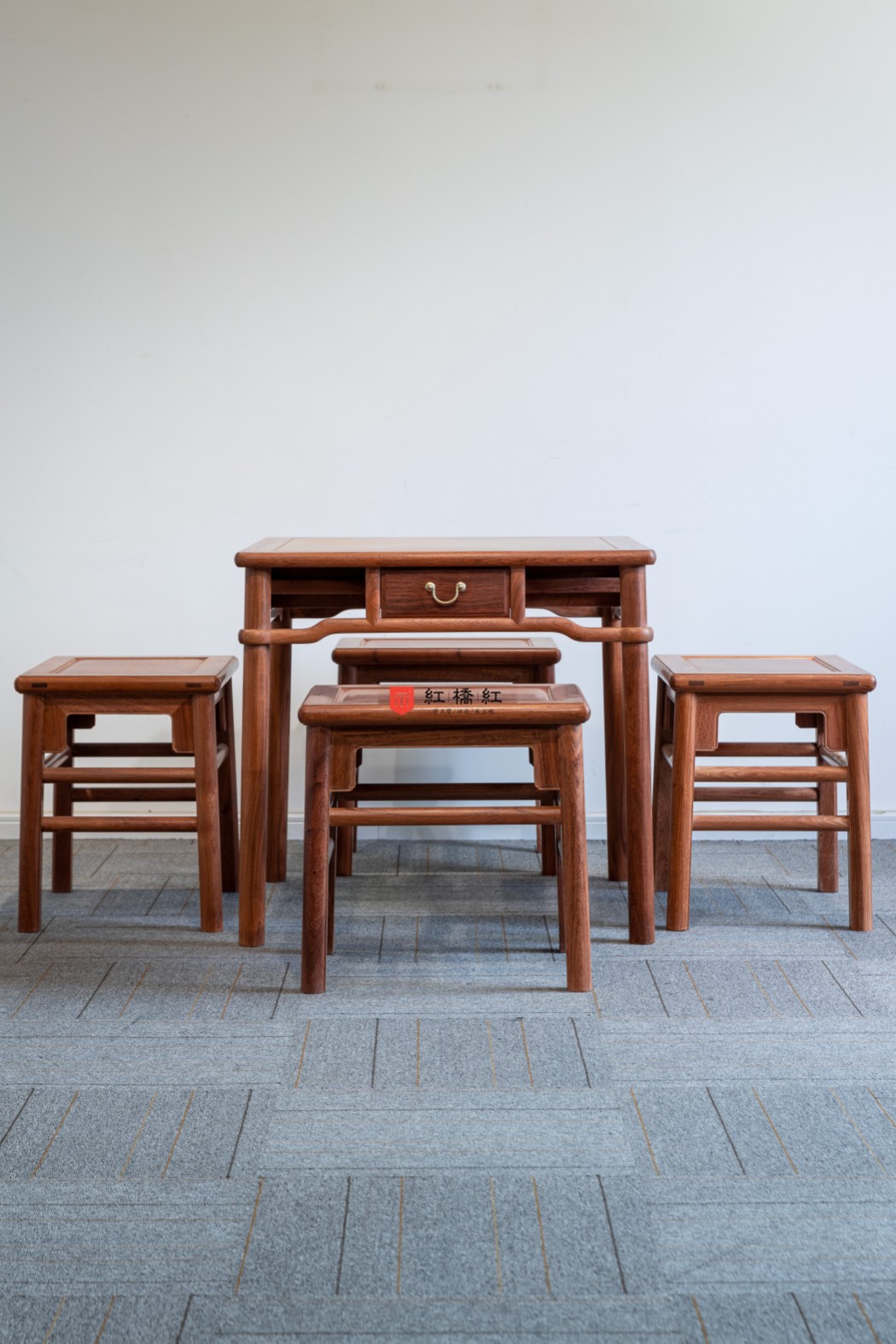 红桥红  家具严选  缅甸花梨（大果紫檀）【 81圆包圆四抽休闲桌 五件套】