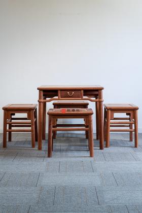 红桥红  家具严选  缅甸花梨（大果紫檀）【 81圆包圆四抽休闲桌 五件套】