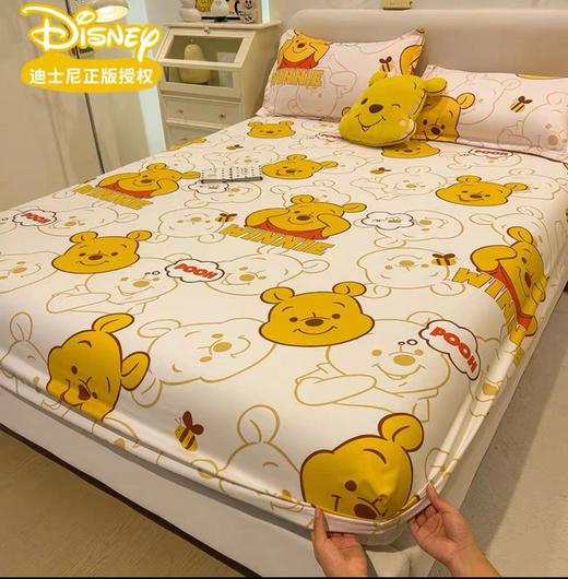 【平整服帖 迪士尼印花床笠】草莓熊床笠 单件床罩 卡通席梦思保护套 棕垫床垫全包围罩子 360度全方位包裹 保护床垫-QQ 商品图13