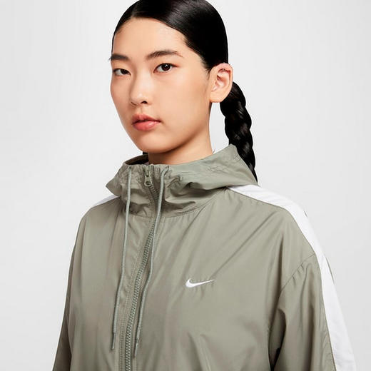 Nike/耐克梭织外套跑步运动宽松休闲百搭拒水连帽夹克FV6299-320 商品图2