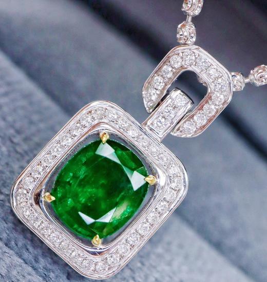 1.4ct 祖母绿吊坠 商品图2