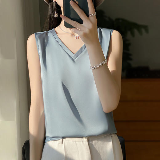QHJY-1014丝绸缎面针织无袖吊带背心女薄款 2024春秋配西装内搭打底纯色T恤 商品图2